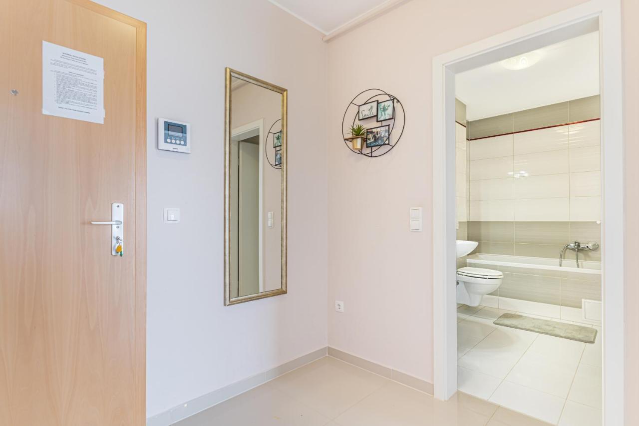 Ferienwohnung Apartament Belles Roses Brașov Exterior foto